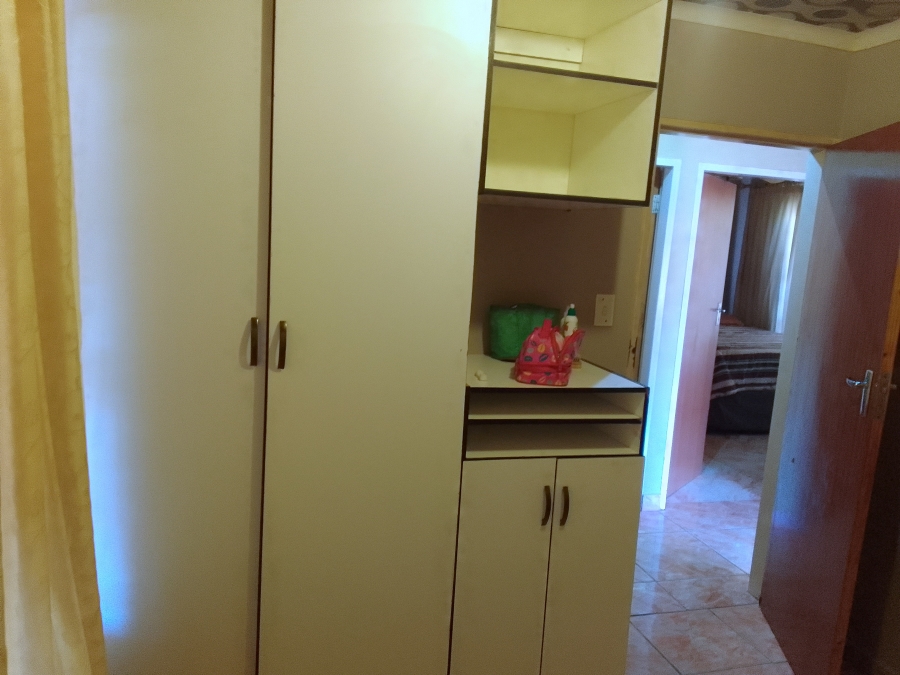 To Let 3 Bedroom Property for Rent in Geelhoutpark North West